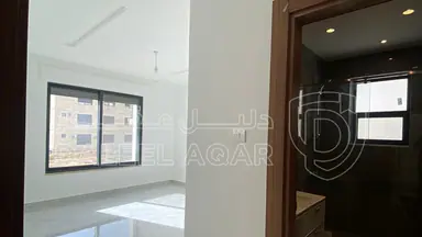 شقة - شقة للبيع في طريق المطار  الحويطي /خلف العالمية - 220000 دأ